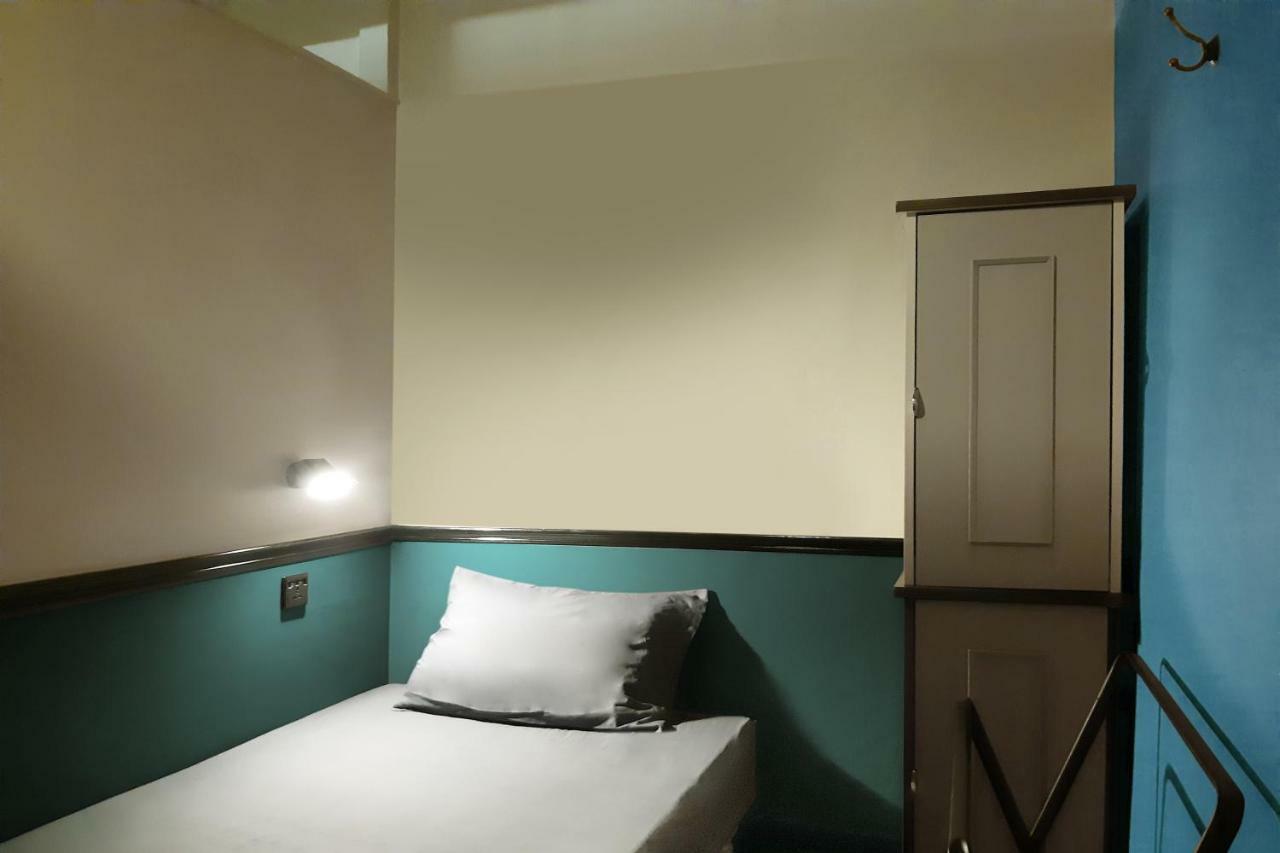 Siam Colors Hostel Bangkok Ngoại thất bức ảnh
